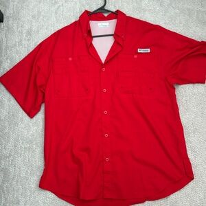 Red Columbia PFG Short Sleeve Medium